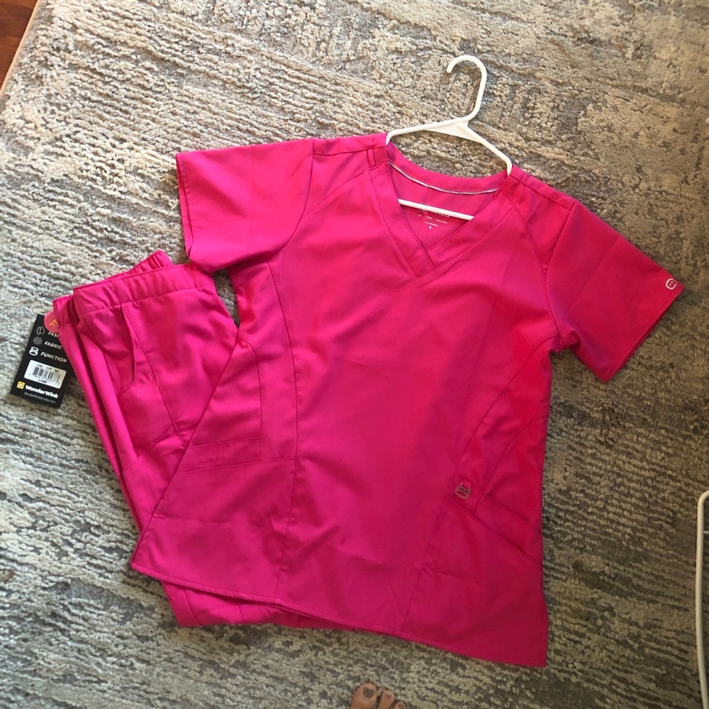 [SET] WonderWink Hot pink scrubs